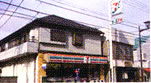 便利なコンビニも近隣に2店あります